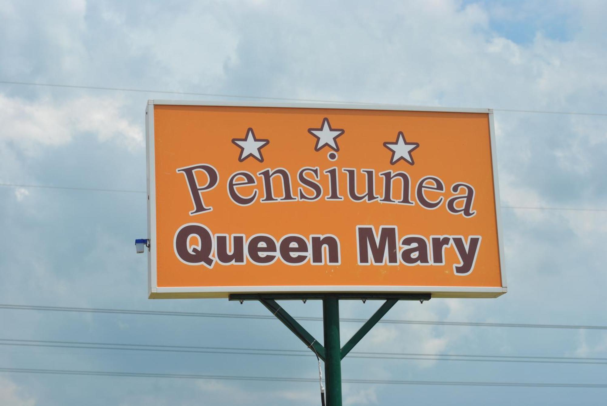 Pensiunea Queen Mary Sanpetru Bagian luar foto